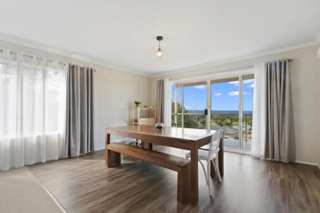 Eastern Views Beach House - фото 3