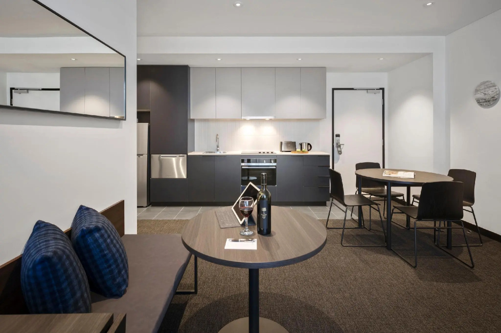 2 Bedrooms Apartment