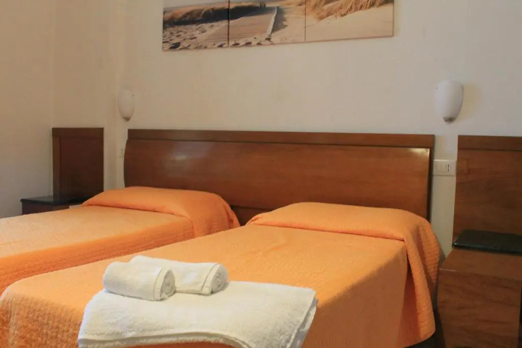 Economy Double room with balcony (twin beds)