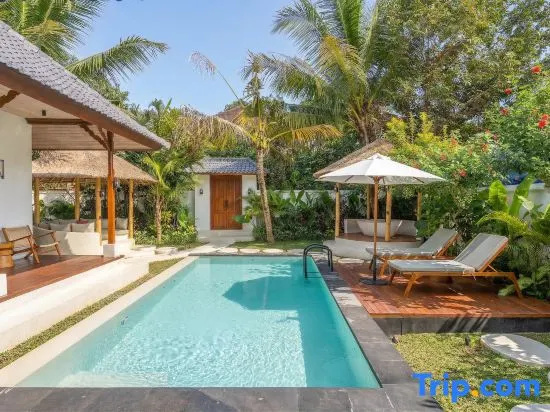 Sicilia Villa by DH - 2 BR villa with Large Pool and Tropical Garden in Ubud