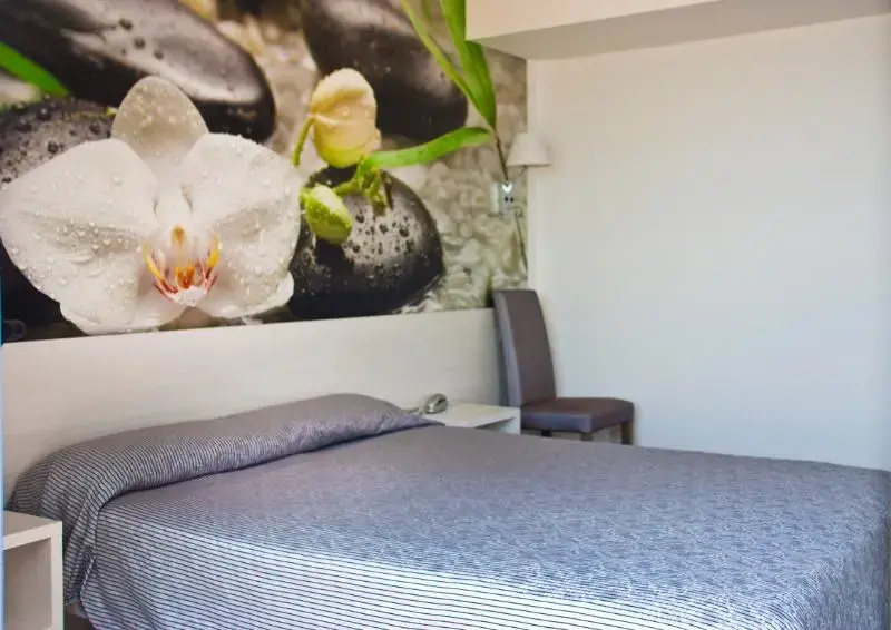Standard Triple room with balcony and with sea view
