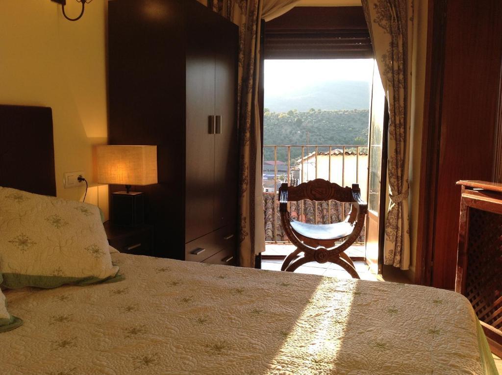 Hostal Cerezo 2 Meson by null