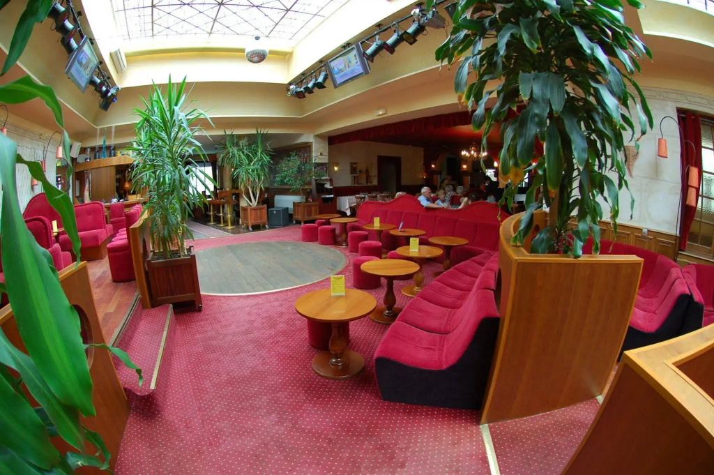 Hotel Des Couronnes Chateaudun - Général
