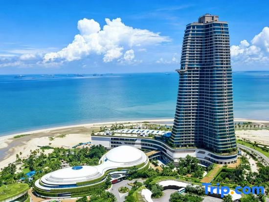 Forest City Sunrise Zencity Seaview House(Carnelian Tower 1 infinity pool)