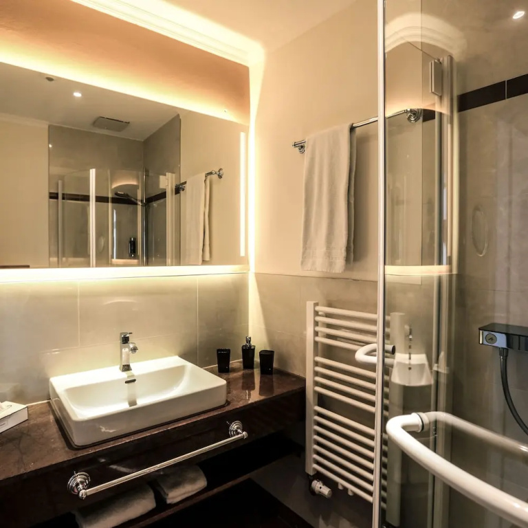 Comfort Double room (full double bed)