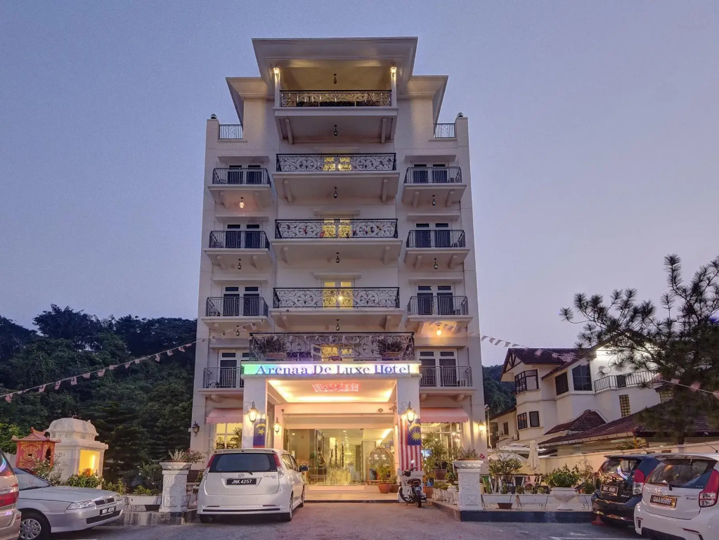 Arenaa Deluxe Boutique Hotel