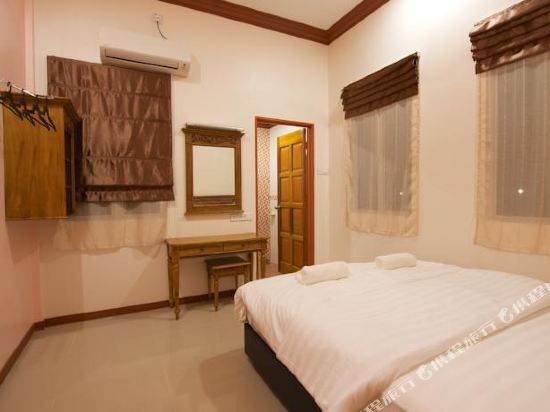 Pak Raja Villas