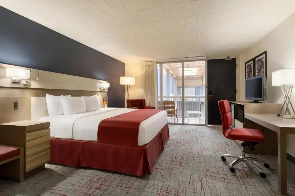 Ramada by Wyndham Clarion - Chambres
