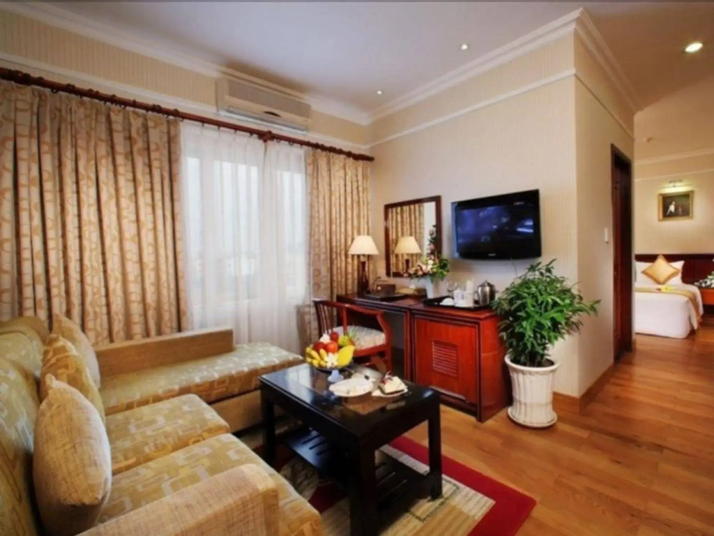 First Hotel - Général