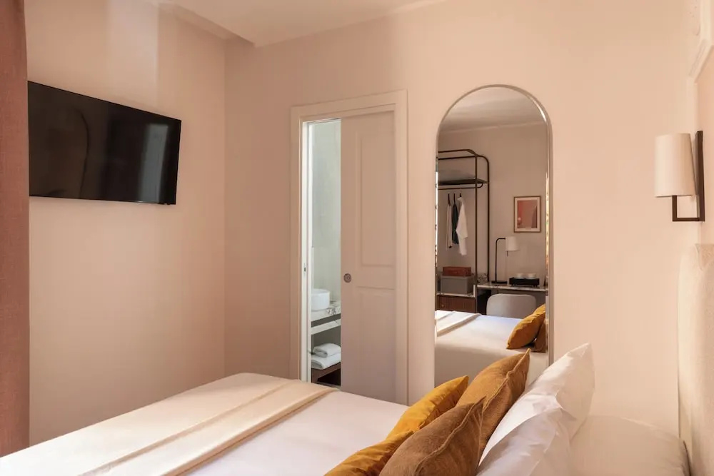 Classic room