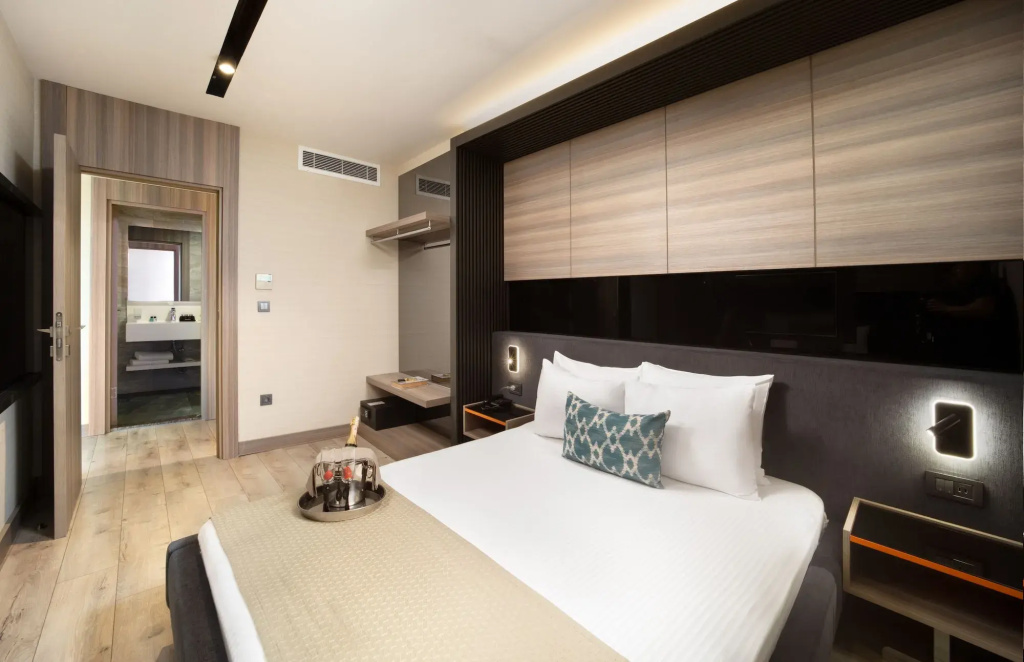 Nish Palace Exclusive Suites — фото