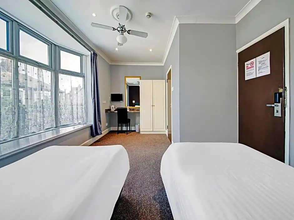 OYO Bostons Manor Hotel, Hanwell London - Chambres
