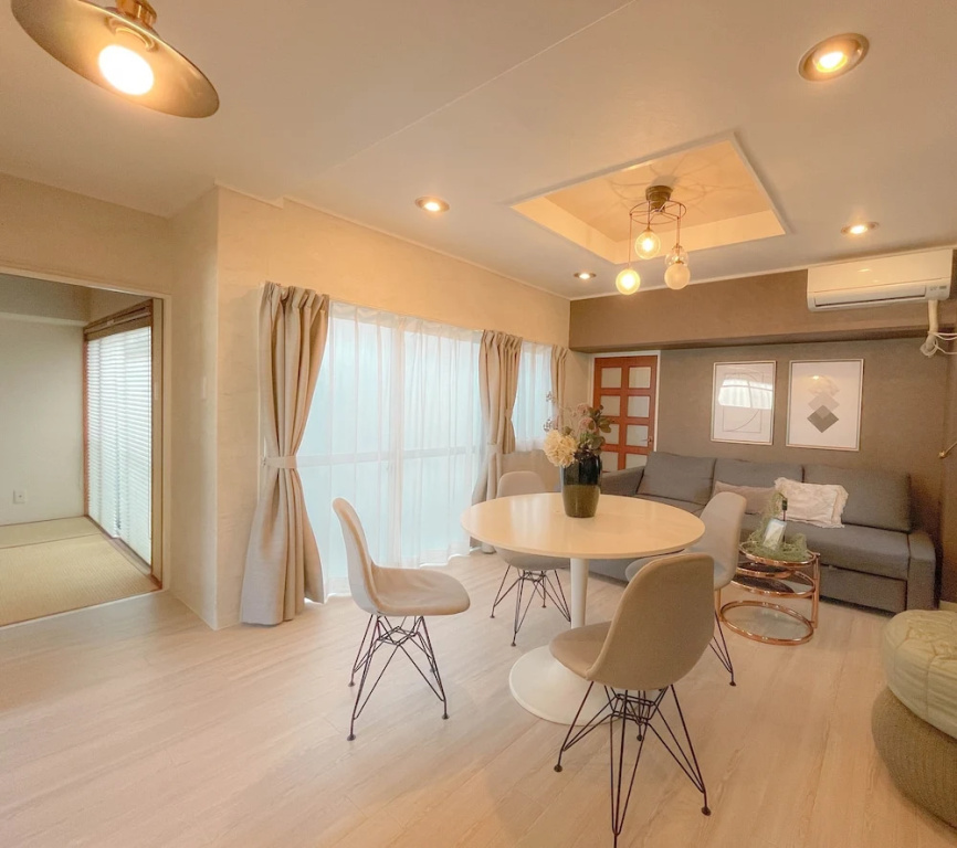 Deluxe Apartment