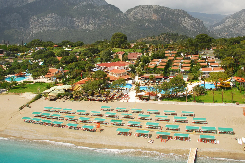Beach & Waterfront