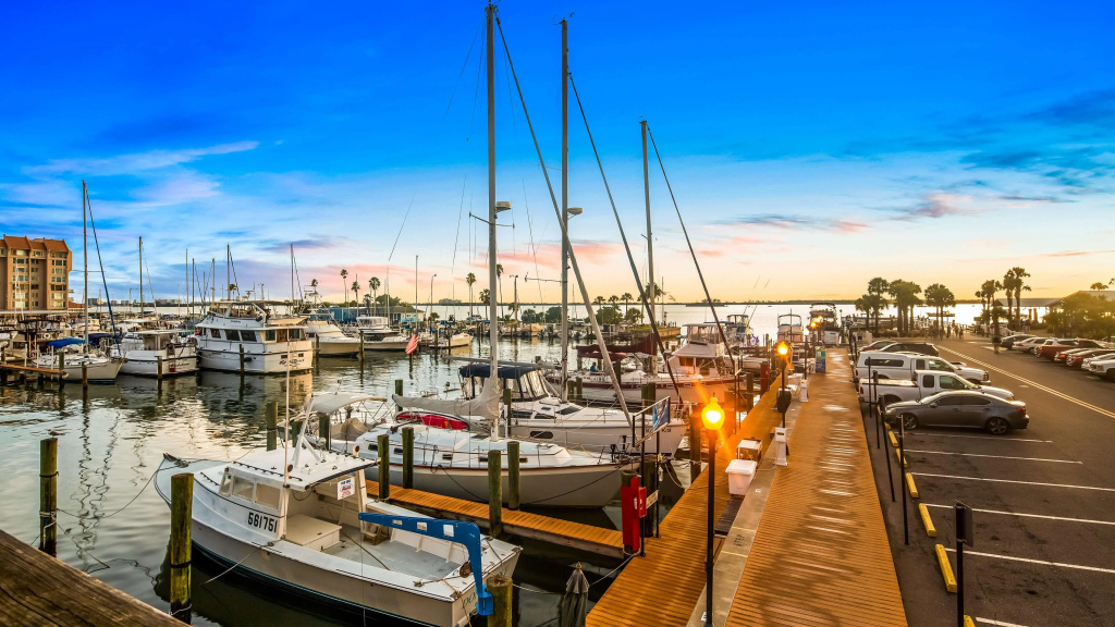 Beach & Waterfront