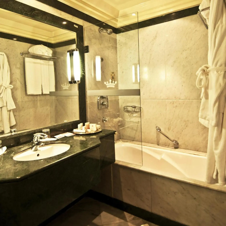 Hotel photo 30