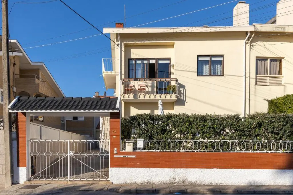 Casa das Rosas by MP