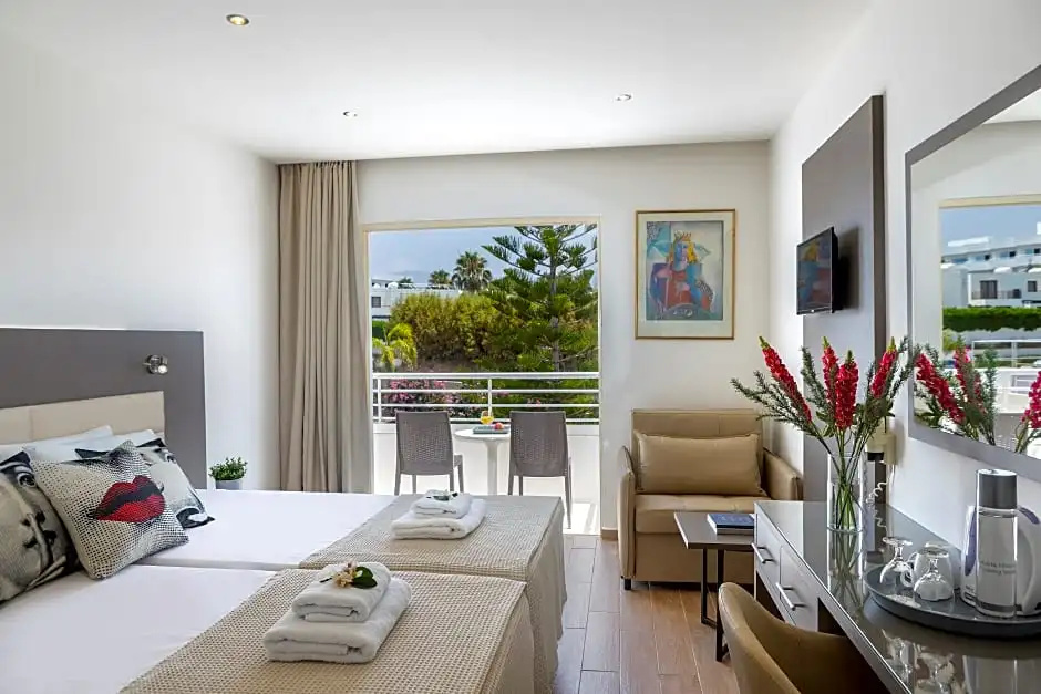 Queen's Bay Hotel - Chambres