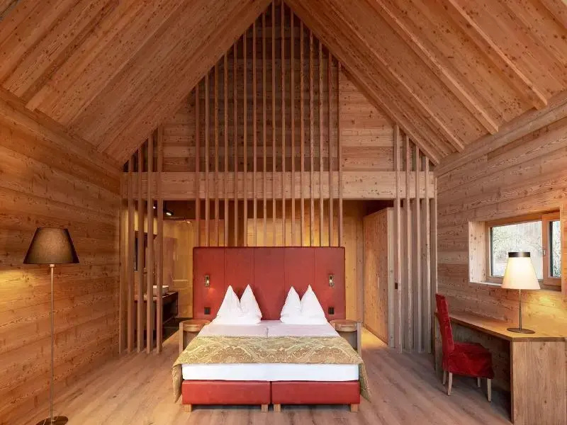 Double Chalet (full double bed)