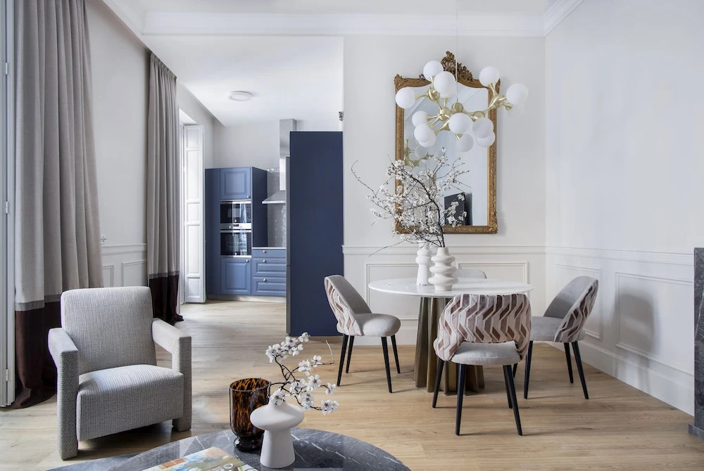 2 Bedrooms Luxury Apartment