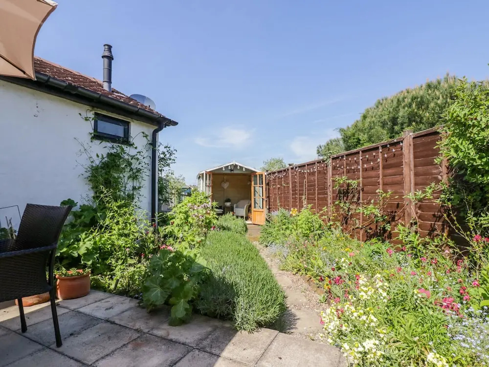2 Knowledge Cottage
