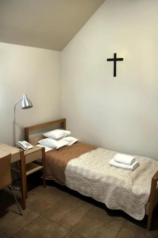 Dom Gosci Opactwa Benedyktynow - Chambres