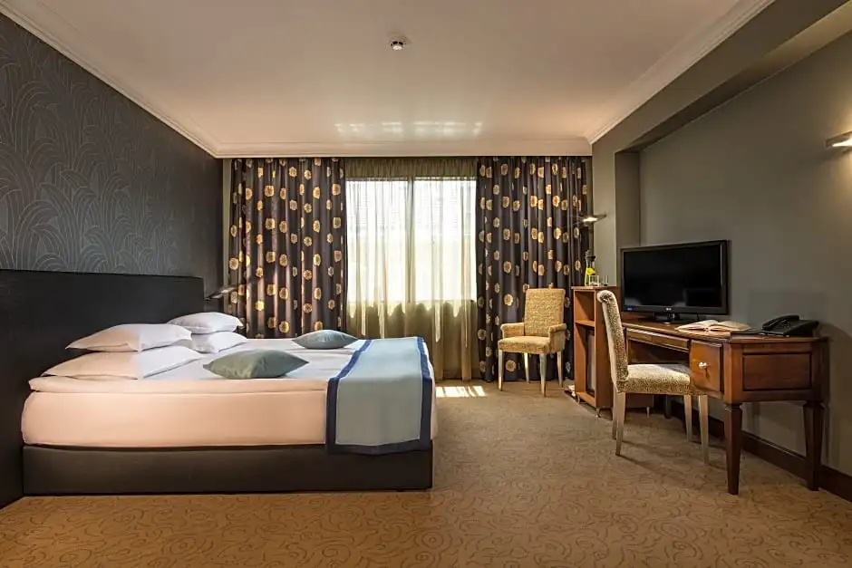 Rosslyn Thracia Hotel - Chambres