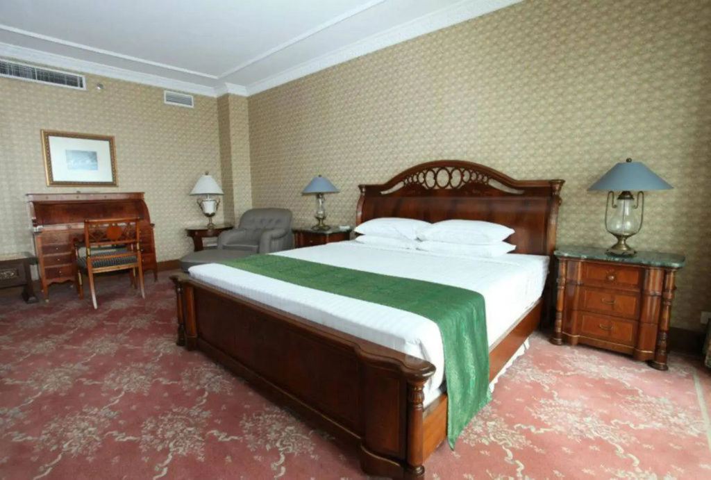 Palace Of The Golden Horses Hotel