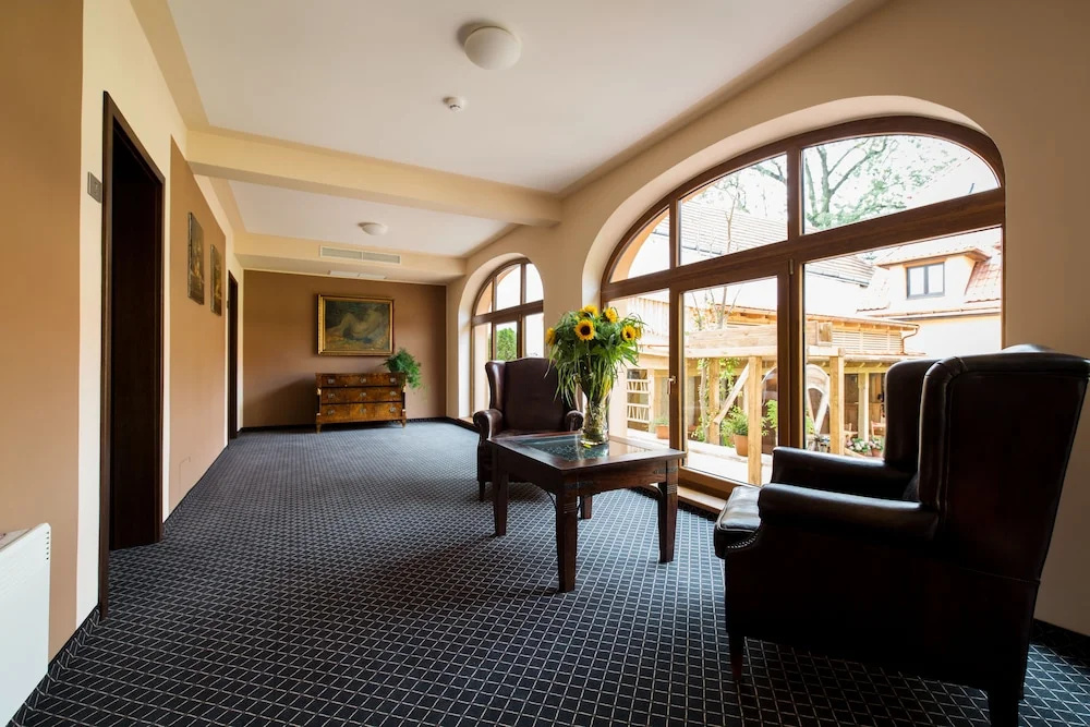 Hotel Selsky Dvur - Bohemian Village Courtyard - Général