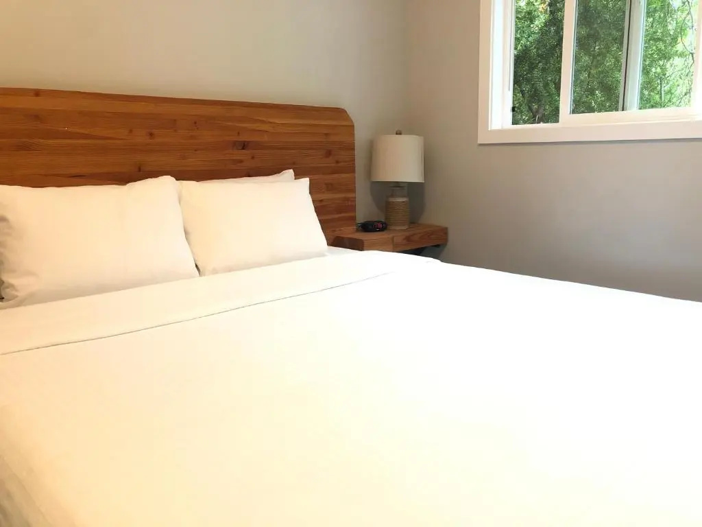 1 Bedroom Cottage with ocean view