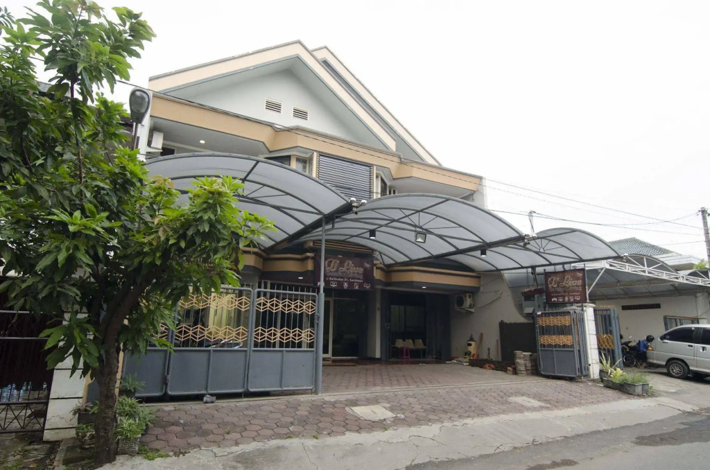 RedDoorz Raya Ngagel