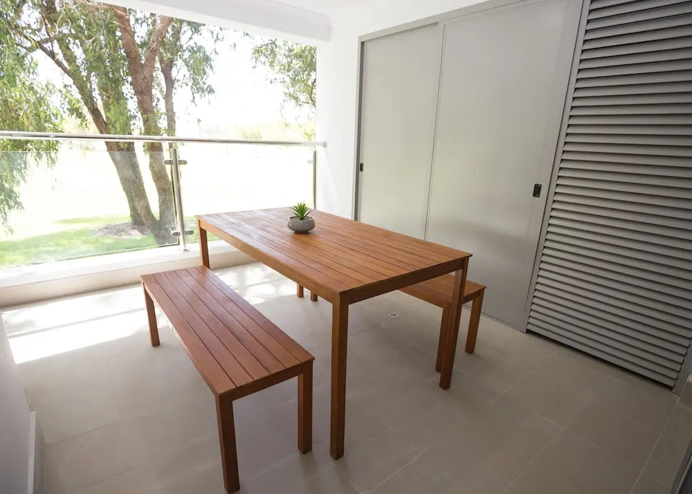 Lakeview Suites