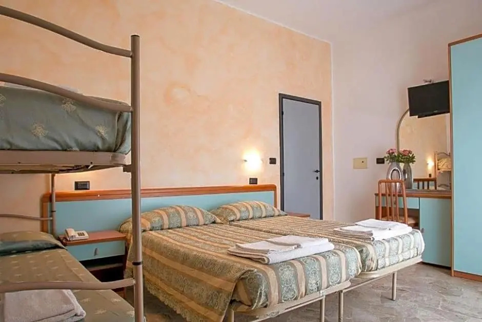 Economy room