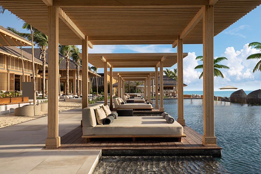 Beach & Waterfront