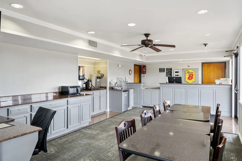 Hotel photo 12