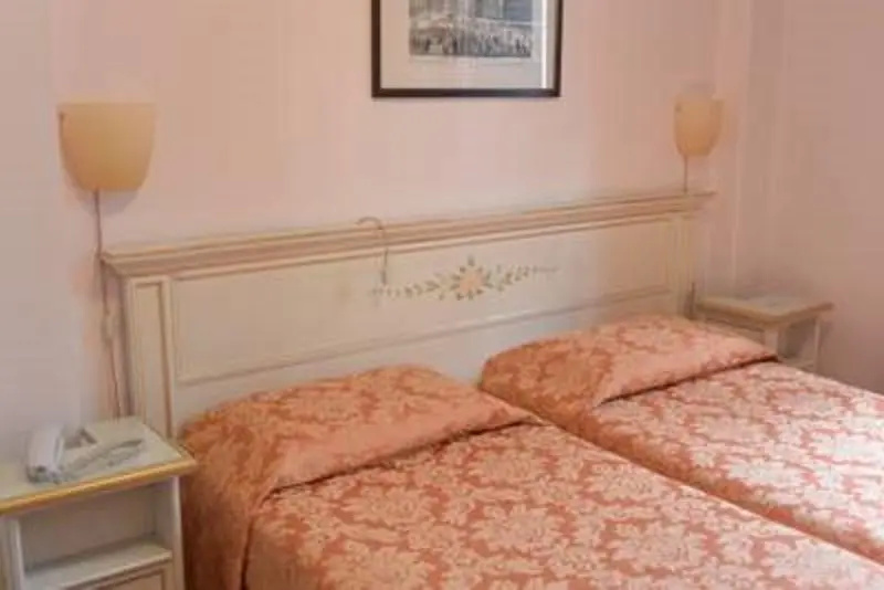 Hotel Ambassador Tre Rose - Chambres