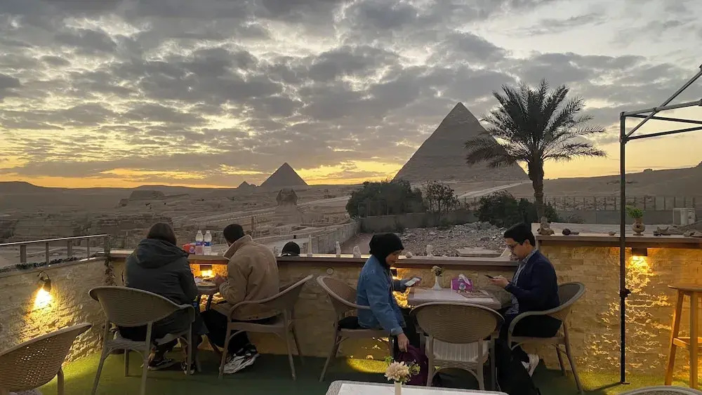 Seven Pyramids Inn - фото 27