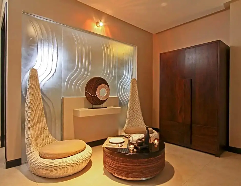 Standard room with pool view