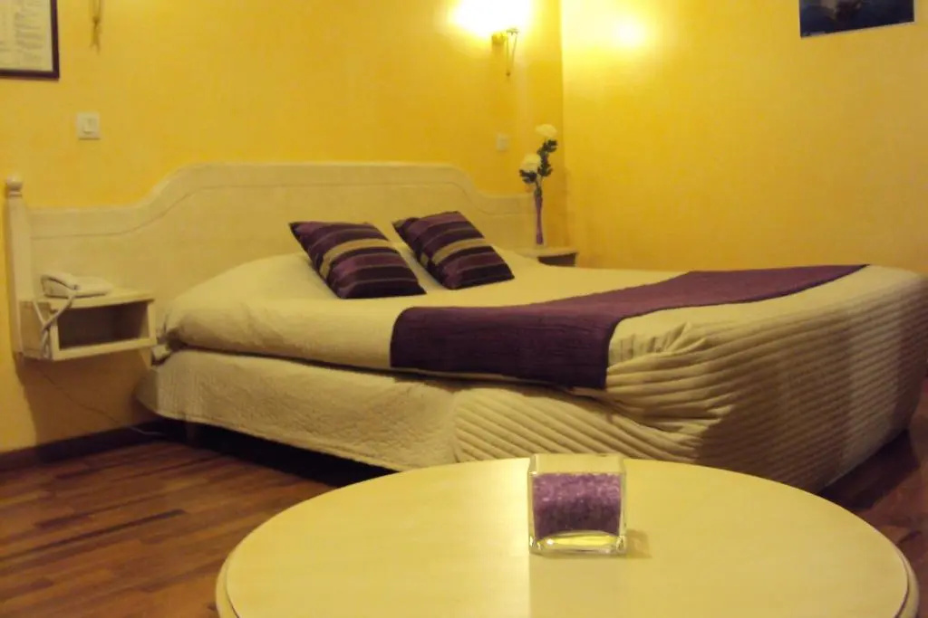 Logis Hôtel Les 3B - Chambres