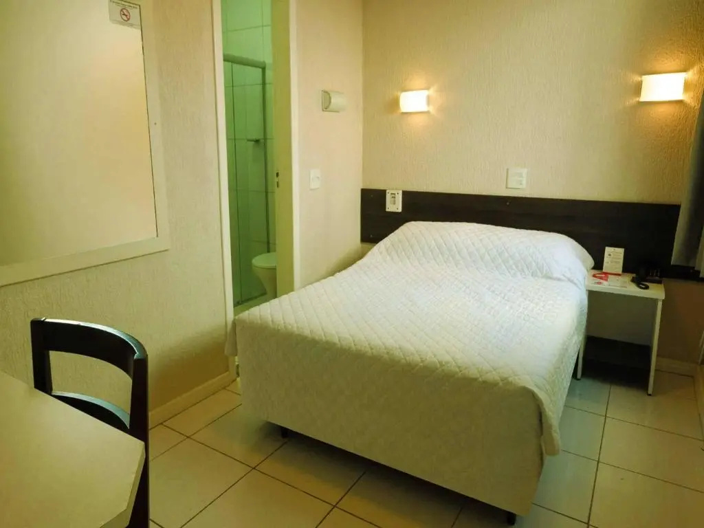 Deluxe Double room (full double bed)