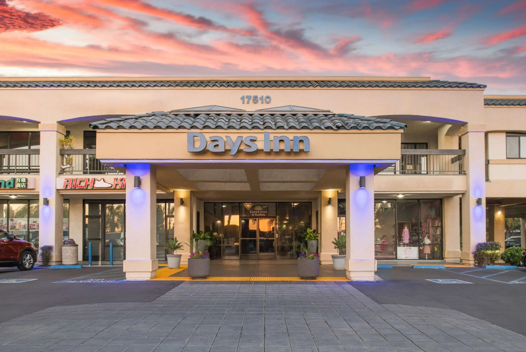 Days Inn & Suites by Wyndham Artesia