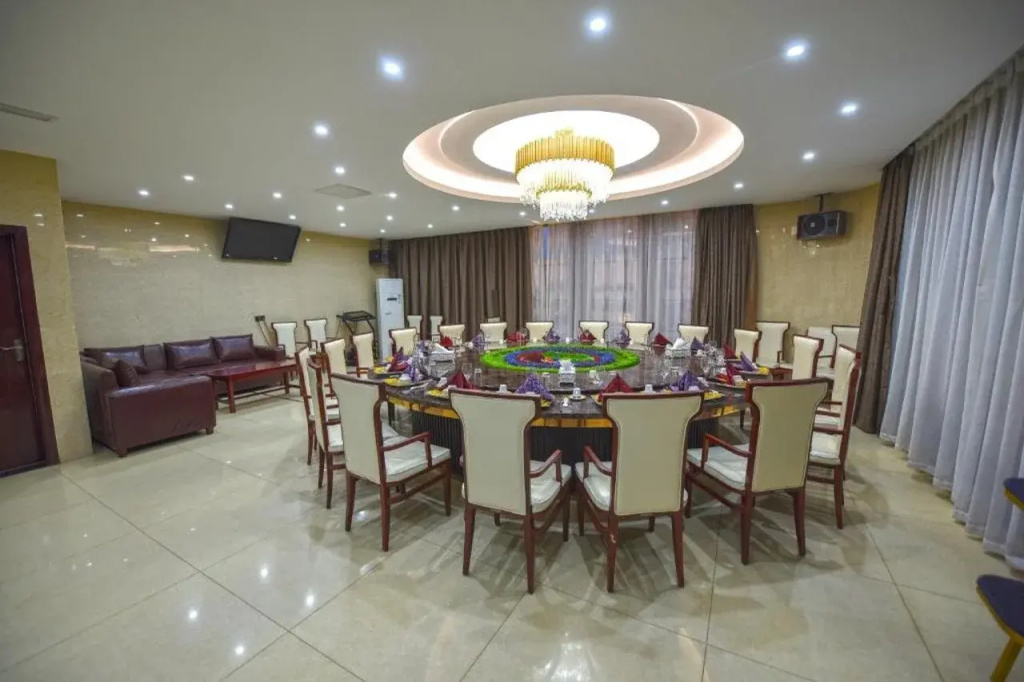 Kololo Courts Hotel & Restaurant - Général