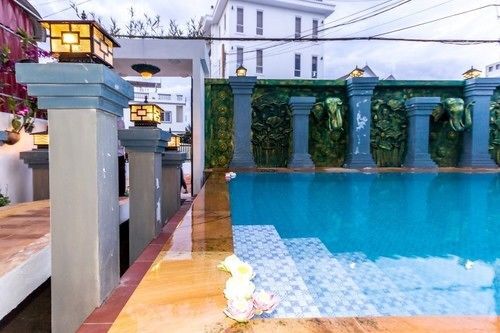 gallery_image_hidden_17