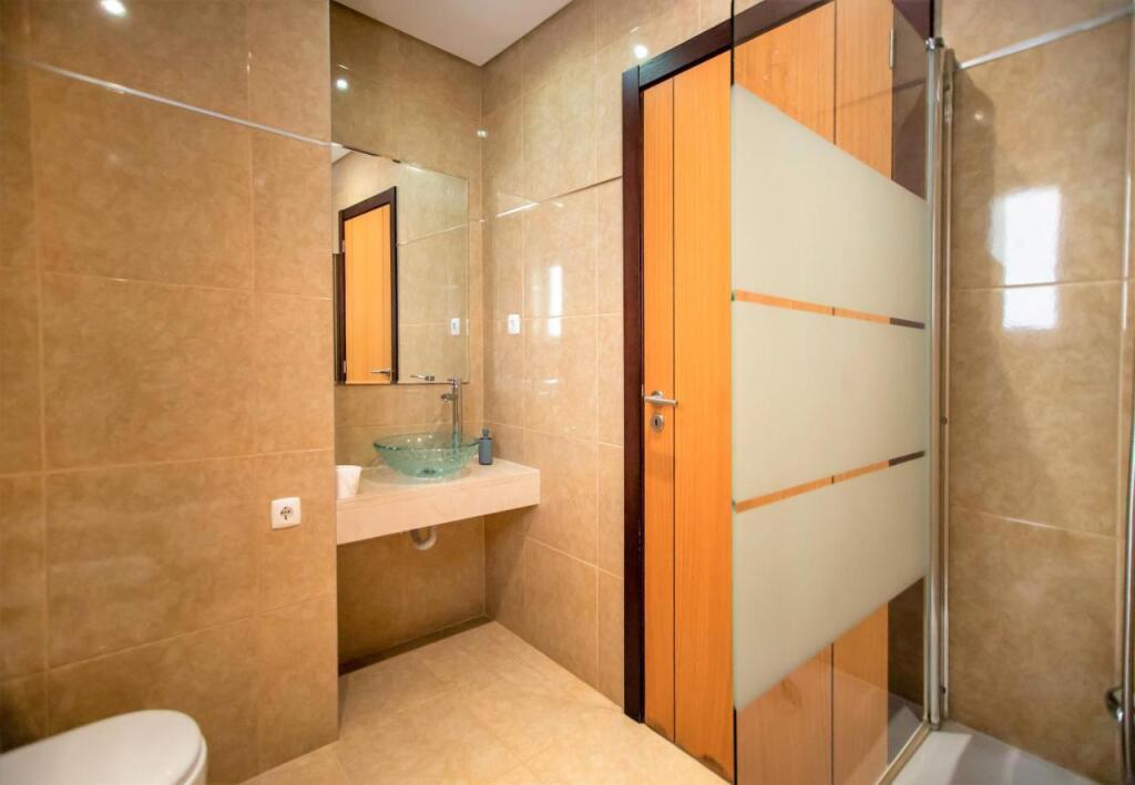 gallery_image_hidden_23