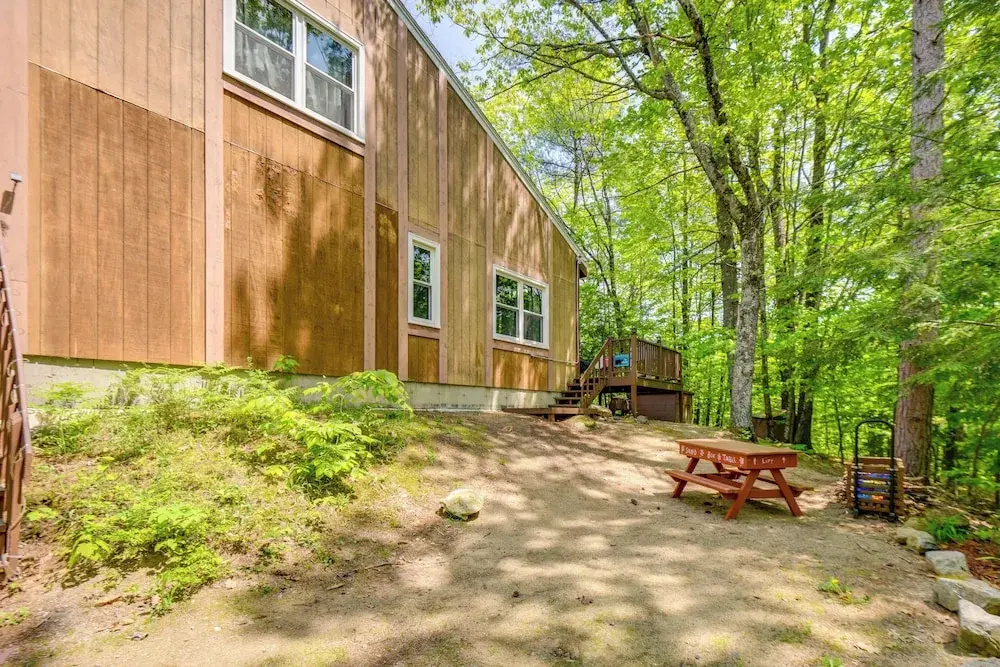 New Hampshire Vacation Rental - Walk to Beach!