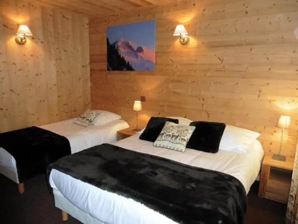 Superior Double room with balcony (full double bed)