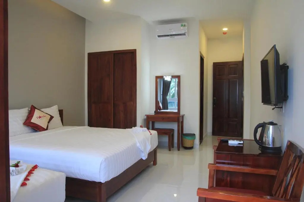 Superior Double room (full double bed)