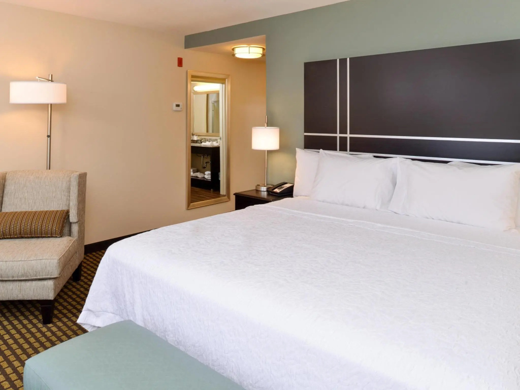 Standard Double room (full double bed)