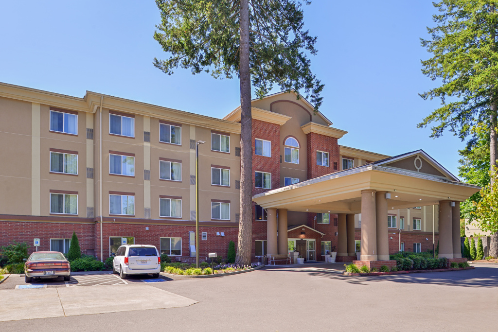 Holiday Inn Express & Suites Lacey – Olympia by IHG