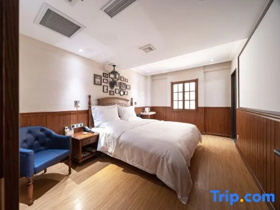Двухместный номер Standard двуспальная кровать в Yake Town Holiday Hotel (Dehui Branch)